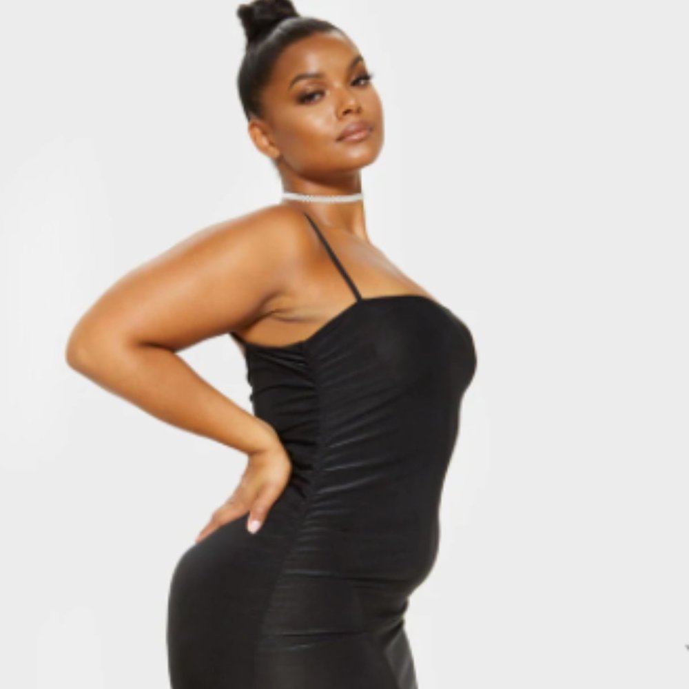 NWT-  PLUS BLACK STRAPPY SLINKY RUCHED BA